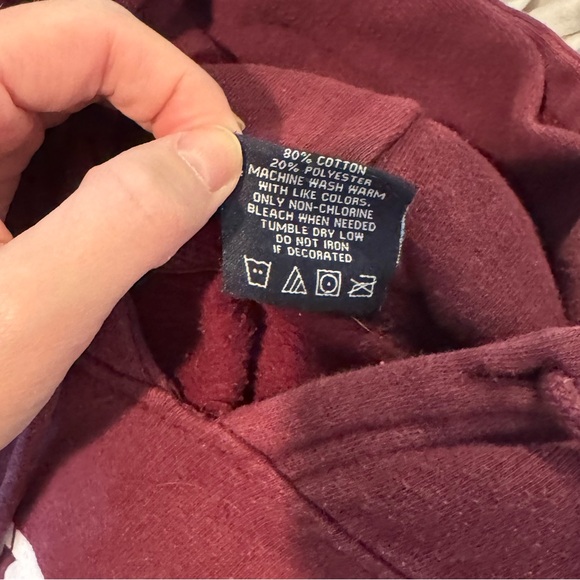 Unisex Burgundy University at Buffalo Hoodie - Picture 5 of 5